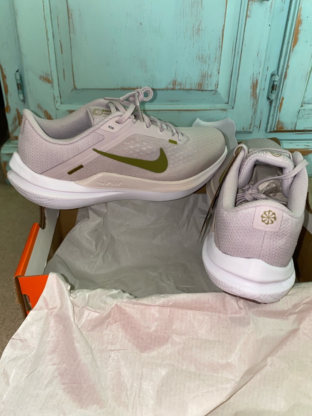 Nike Athleta Air Winflo 10 - Platinum Violet and Pacific Moss